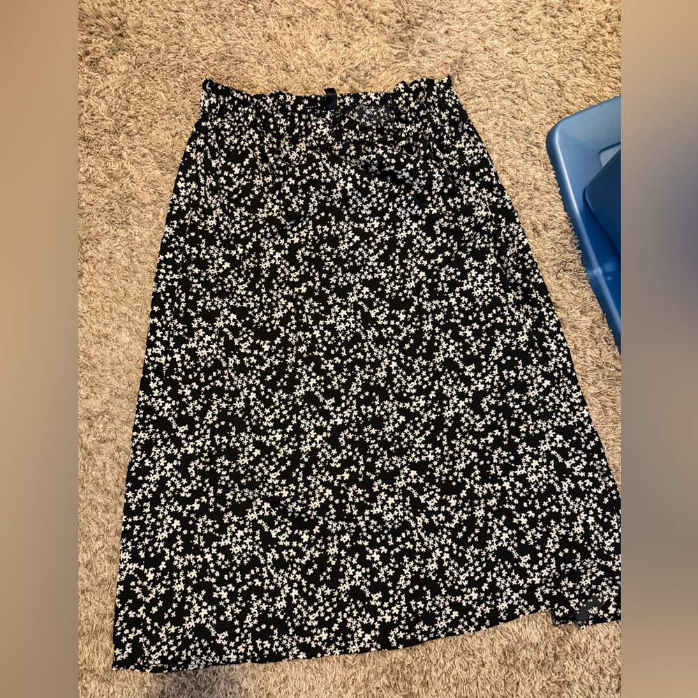 SHEIN Black and White Floral Midi Skirt
